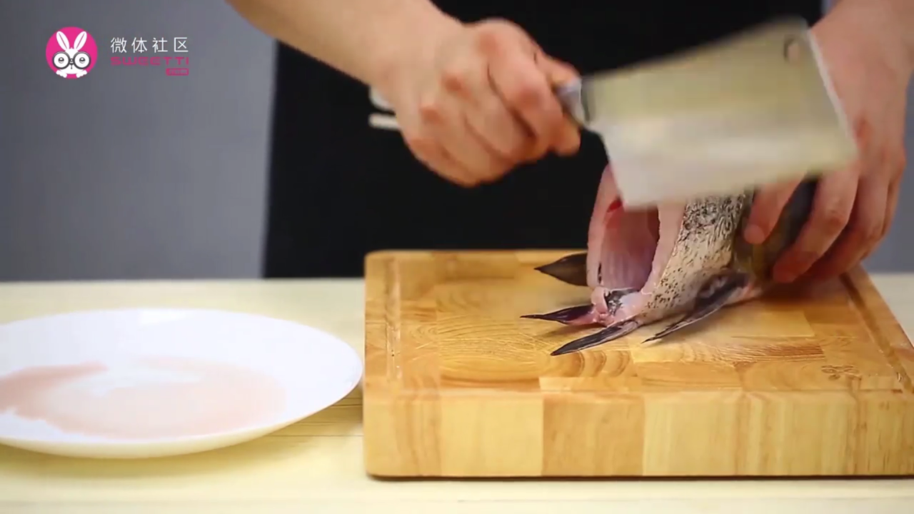 菌菇鱼头王怎么做？