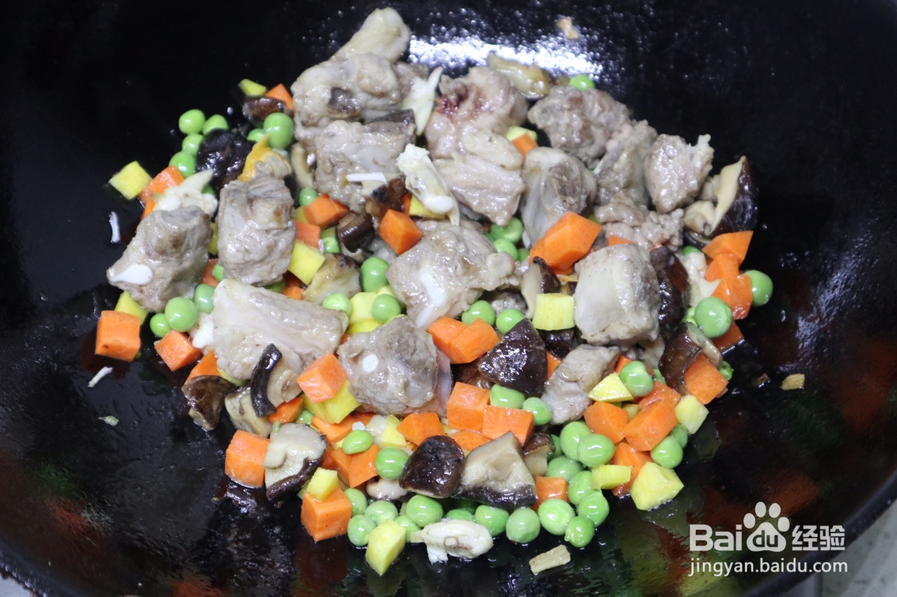 芭蕉叶蒸糯米排骨的做法