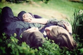 约会中聊什么样的话题不会冷场