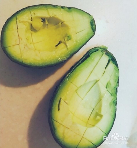 叫你在家制作清晨茶品牛油果奶昔