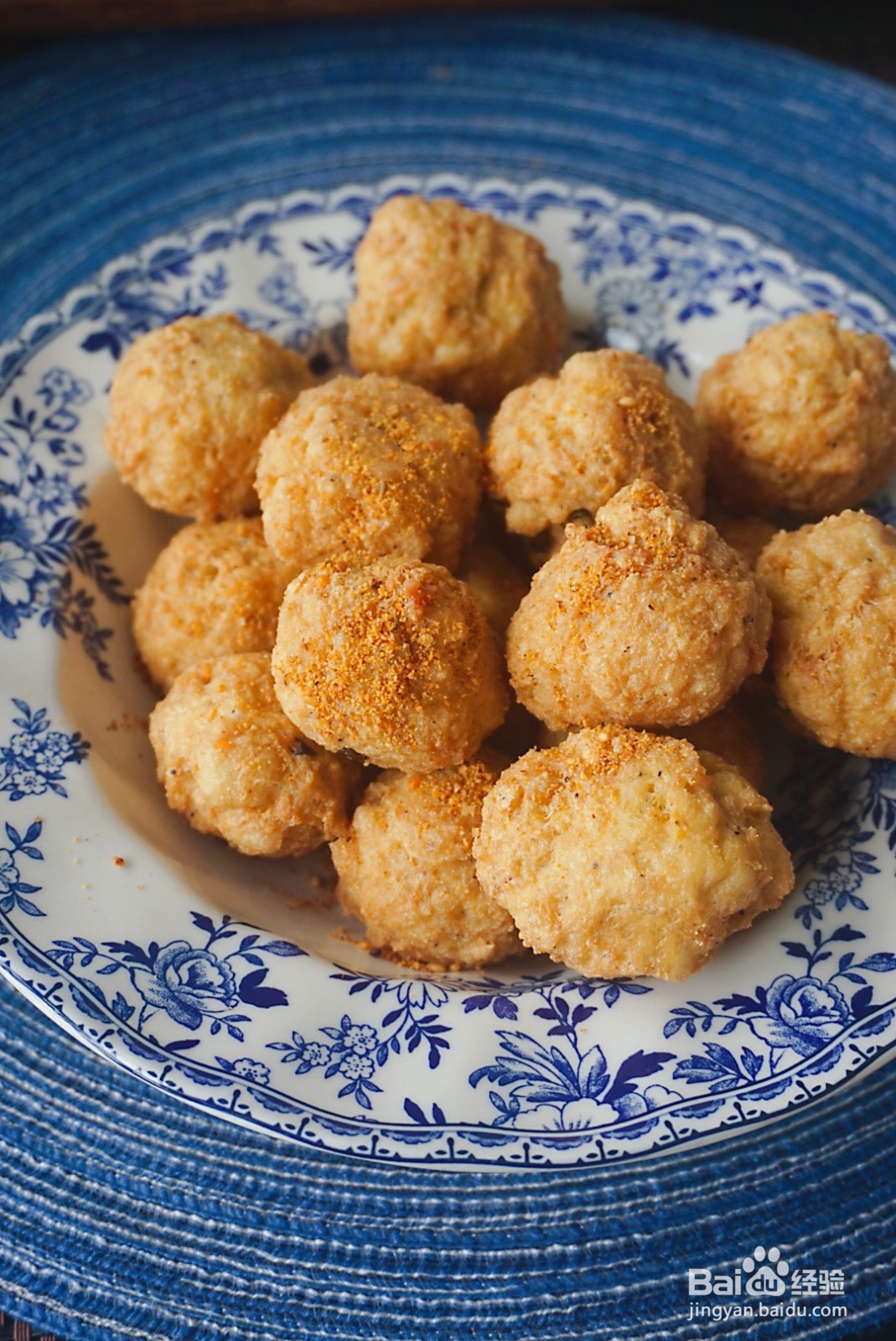 酥炸豆腐肉丸子的做法