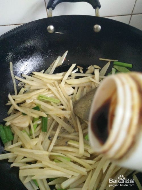 蒜炒土豆丝——家常菜。