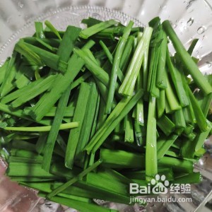 美味的韭菜炒鸭血