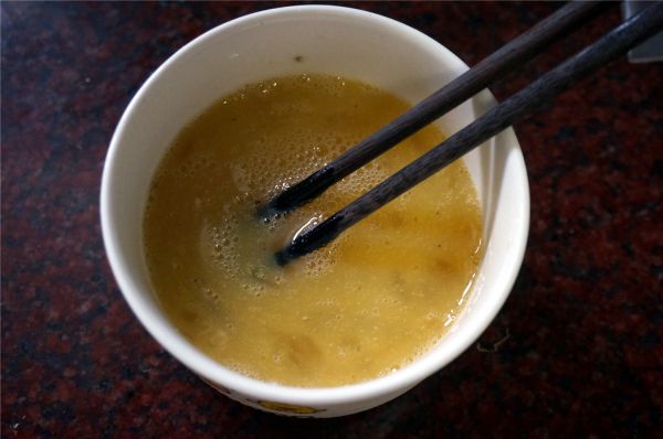 黄油辣紫菜蛋卷