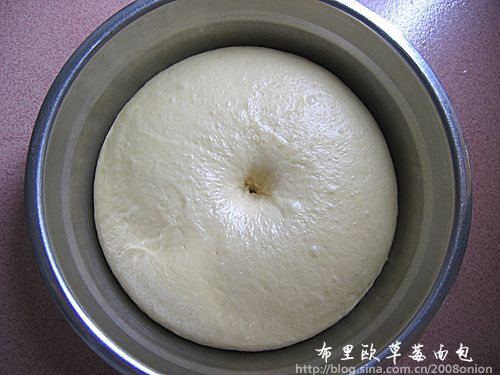 布里欧草莓面包