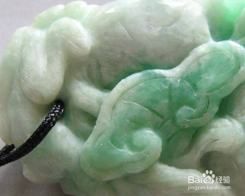 如何购买翡翠的一些技巧？