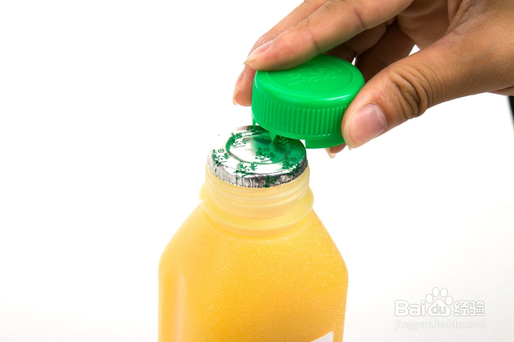 一榨鲜玉米汁瓶盖如何开启?