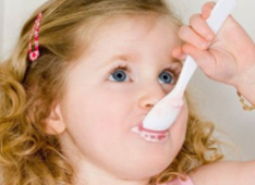 给宝宝买酸奶应注意点什么？