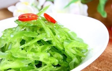 如何应对夏天身上长小豆豆怎么办