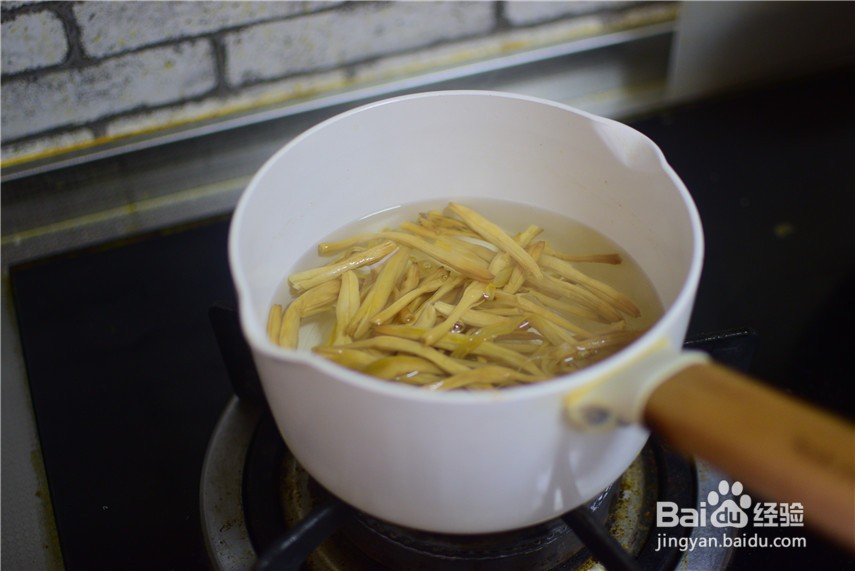 凉拌黄瓜黄花菜