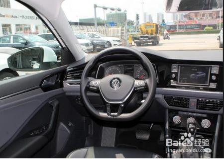 全新马自达3和大众速腾一个价，你更倾向于Pick谁？