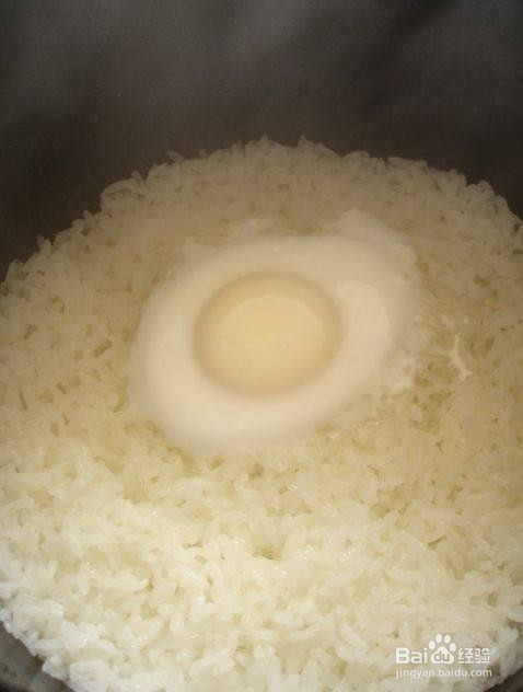 家常拌饭的制作