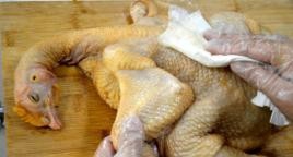 椒香脆皮烤鸡的做法