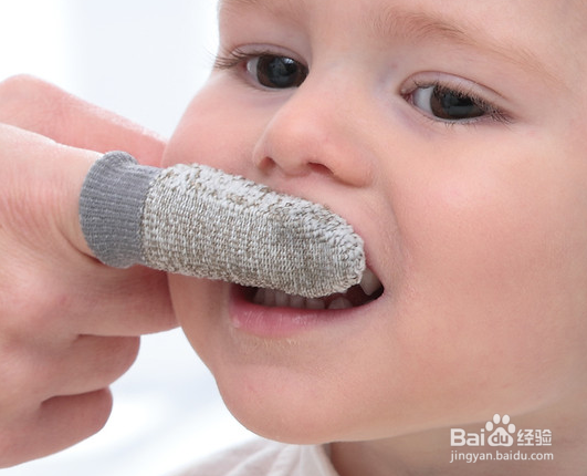 怎样做好宝宝的口腔护理工作？