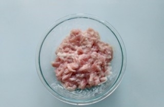 青蒜香干炒肉丝的做法