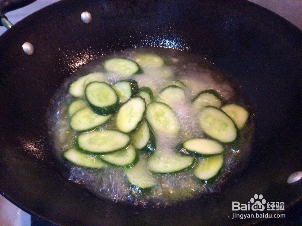 鸡胸肉的做法_黄瓜鸡片汤