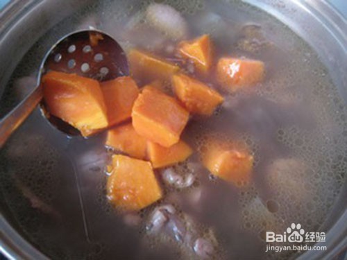 姜哥私房菜——木瓜杂豆鸡肉煲