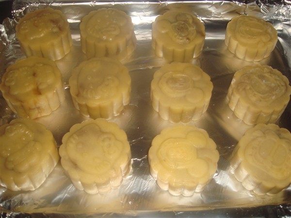 莲蓉蛋黄月饼的做法,味道好极了!