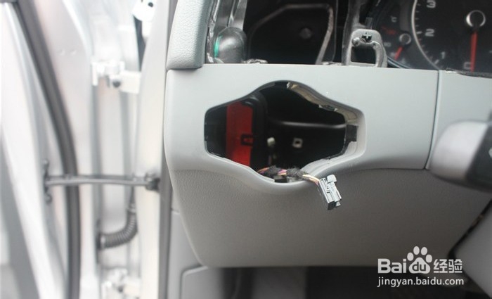 奥迪A4L自动大灯安装指南