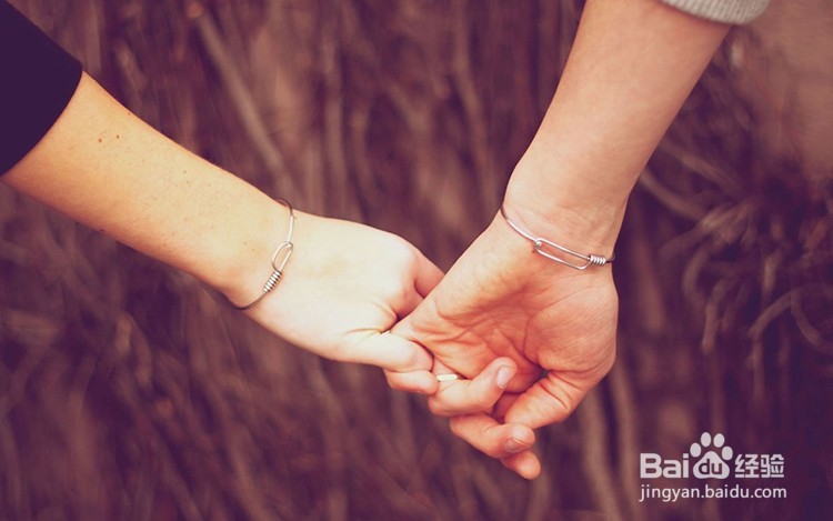 怎样判断一个男生爱不爱你？