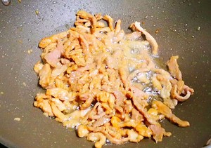 蒜苔炒肉,这样做美味到极致