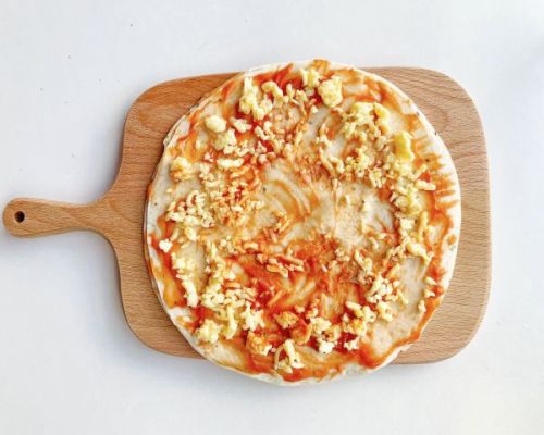 免揉面低卡低脂薄饼金枪鱼披萨