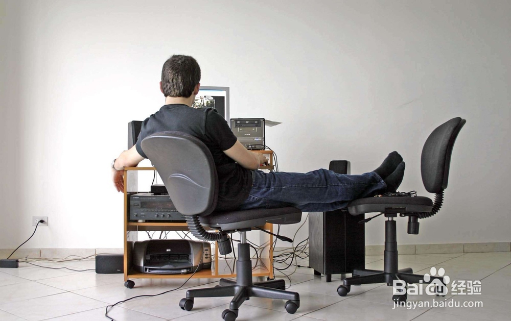 早上起床腰酸背痛什么原因？怎么办？