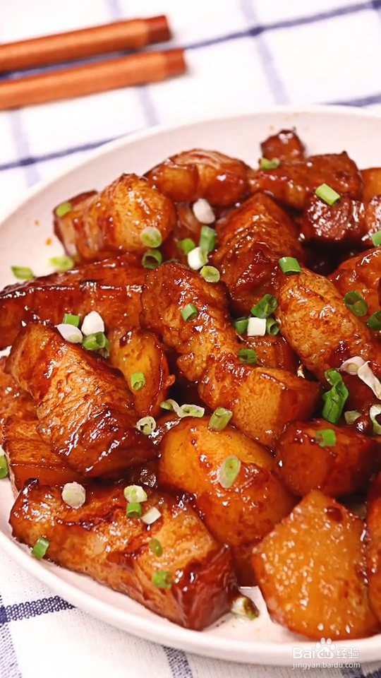 自制红烧土豆排骨