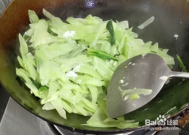 莴苣小炒肉的下饭做法