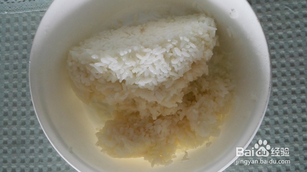 美味的咸肉蛋炒饭