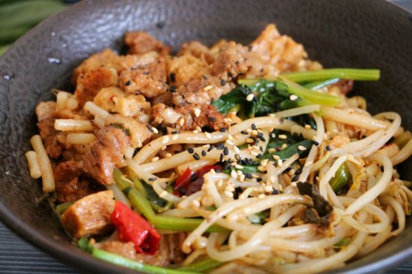 沙茶牛肉焖米粉
