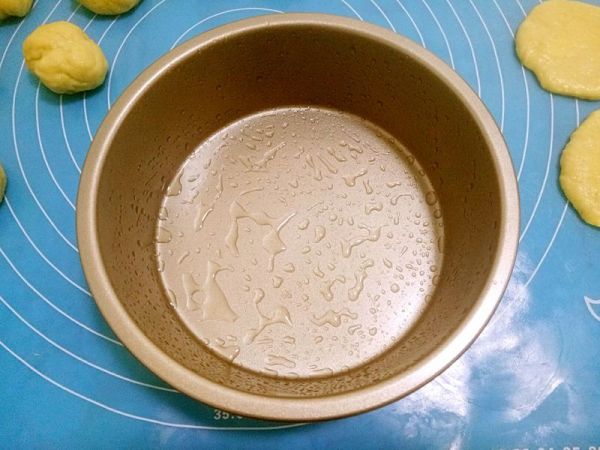 蜂蜜脆底小面包