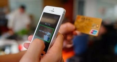 手机被盗对方一直想重置我的支付宝密码怎么办？