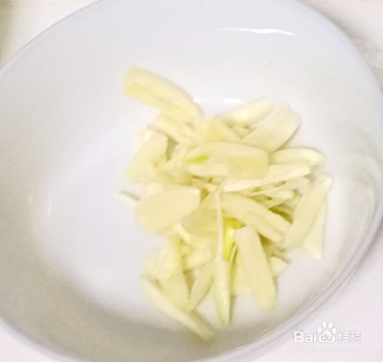 豌豆米炒香肠