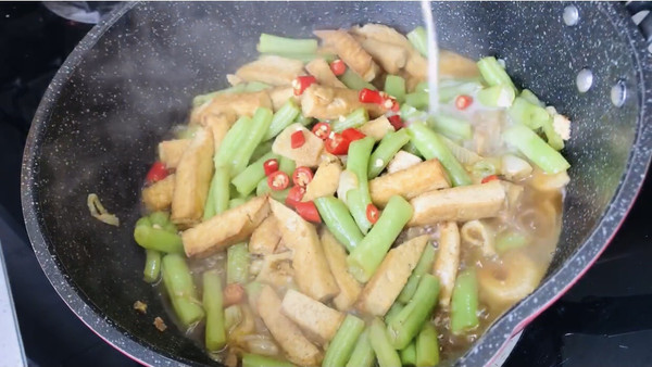 锅烧豆腐烧豆角