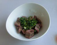 红油香酥驴肉是如何做的