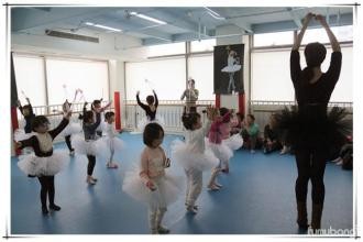 怎样排练集体舞