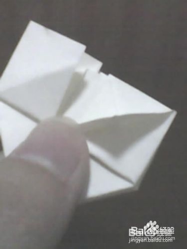 如何用纸折心