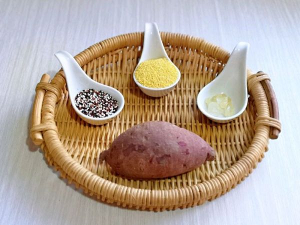 紫薯藜麦小米粥