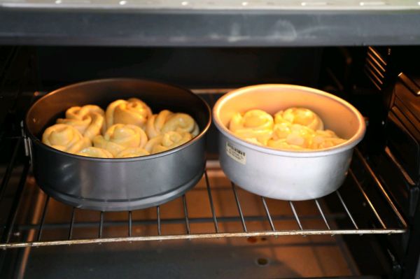 淡奶油玫瑰花面包