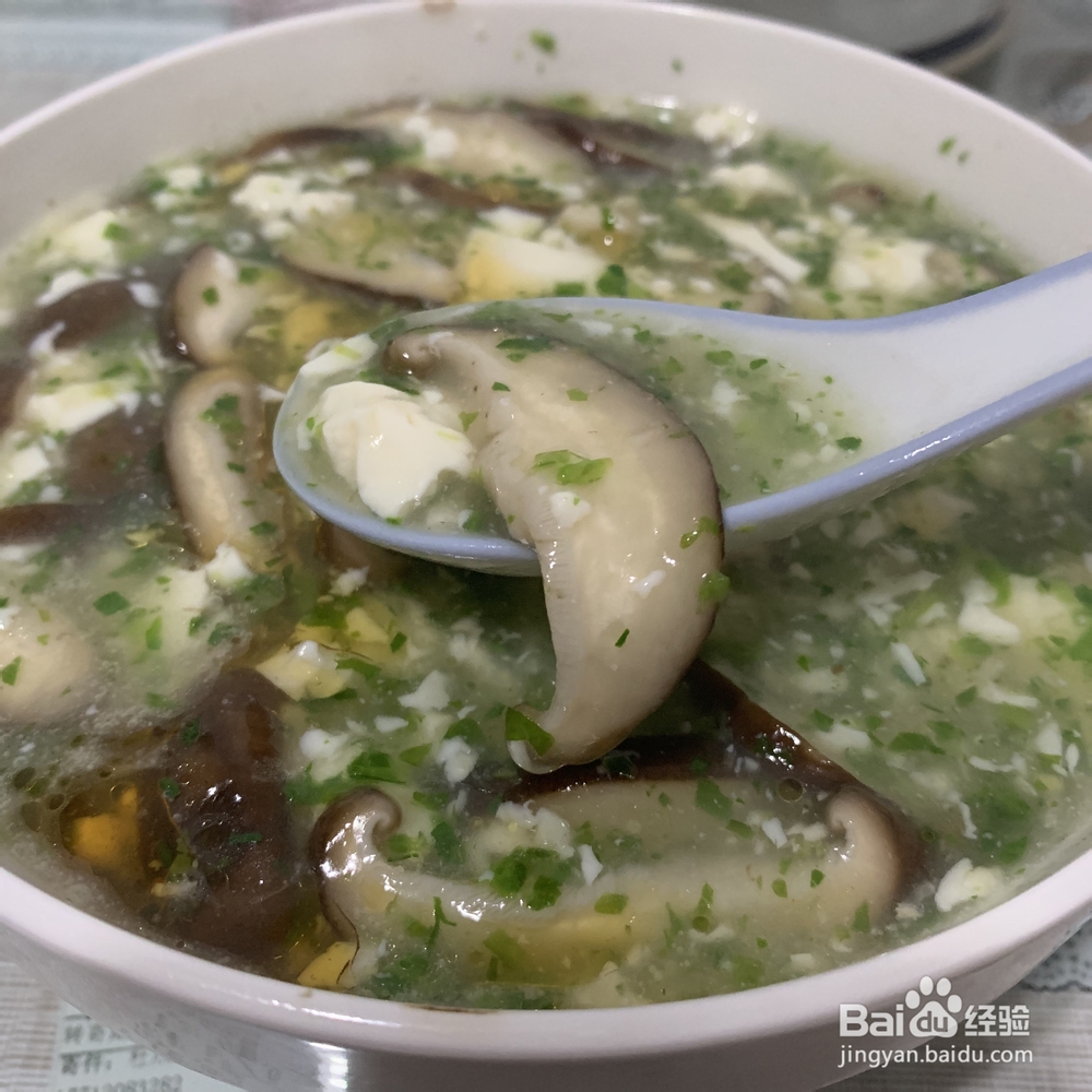 一个人做荠菜豆腐羹