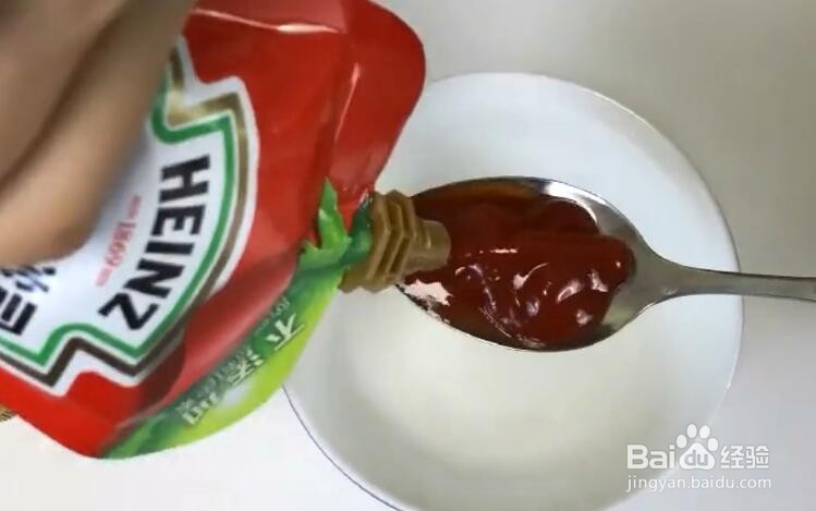 如何让不锈钢锅洁净如新？