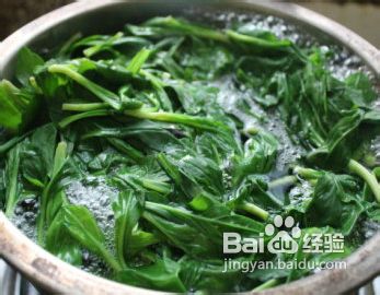 上海清明时节最经典家常小菜——香干笋尖拌马兰