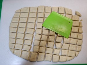 葱香肉松吐司怎么做好吃呢?