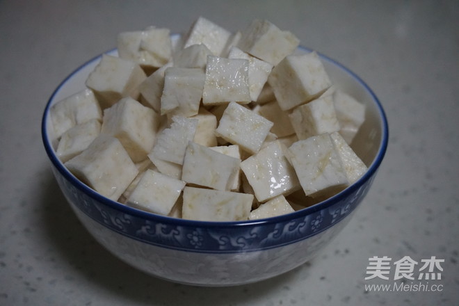 香脆芋头卷的做法