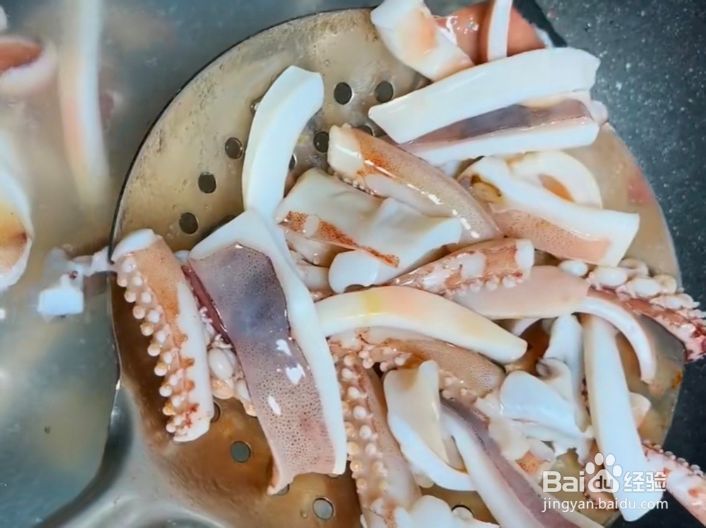 爆炒鱿鱼丝的教程