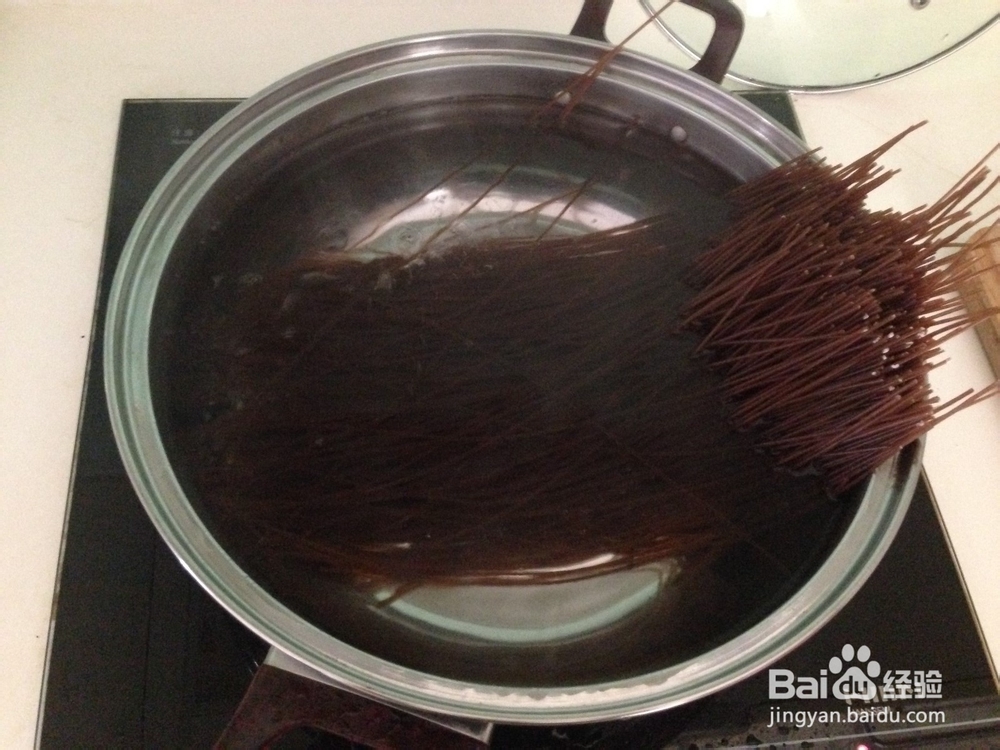 朝鲜族辣白菜冷面的做法