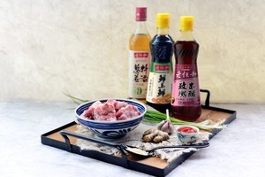 玫瑰糖醋排骨搭配米饭更好吃的做法教程