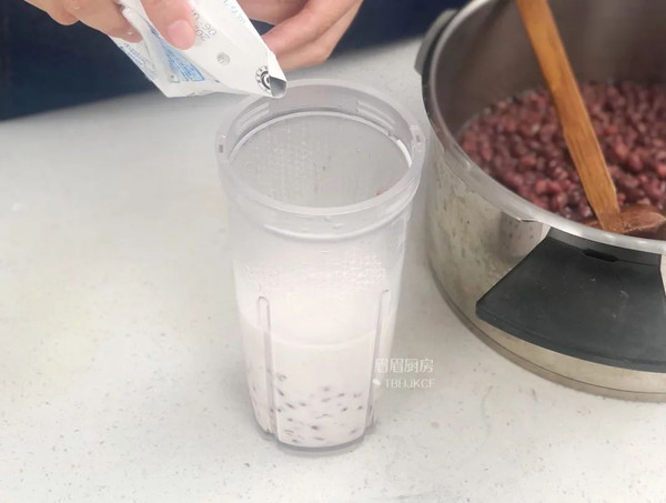 薏米红豆沙牛乳