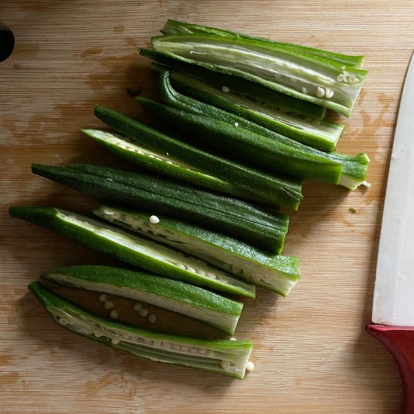 青花椒盐风味三文鱼蔬菜沙拉空气炸